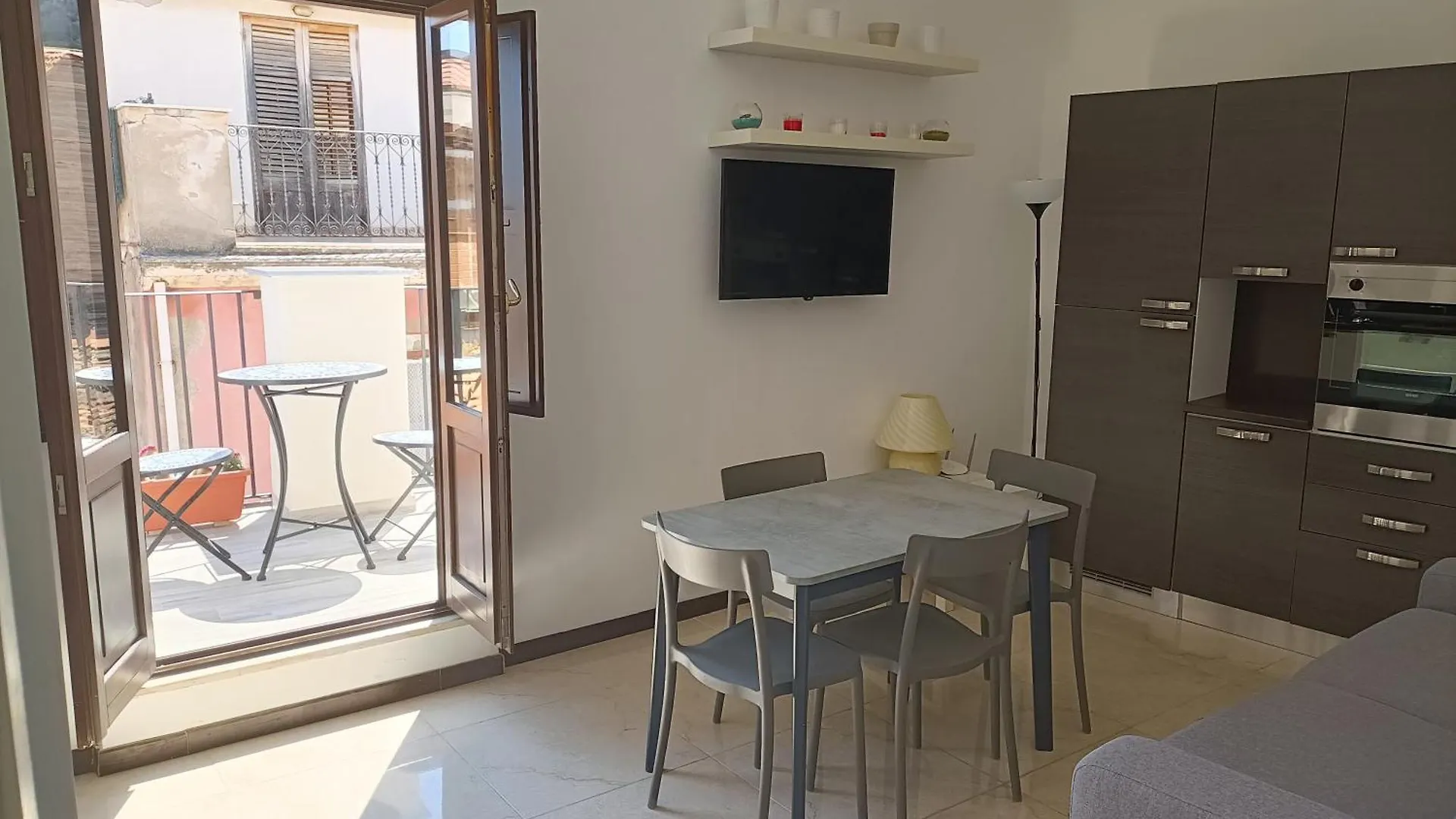 شقة Casa Celia تْشيفالو 0*,  إيطاليا