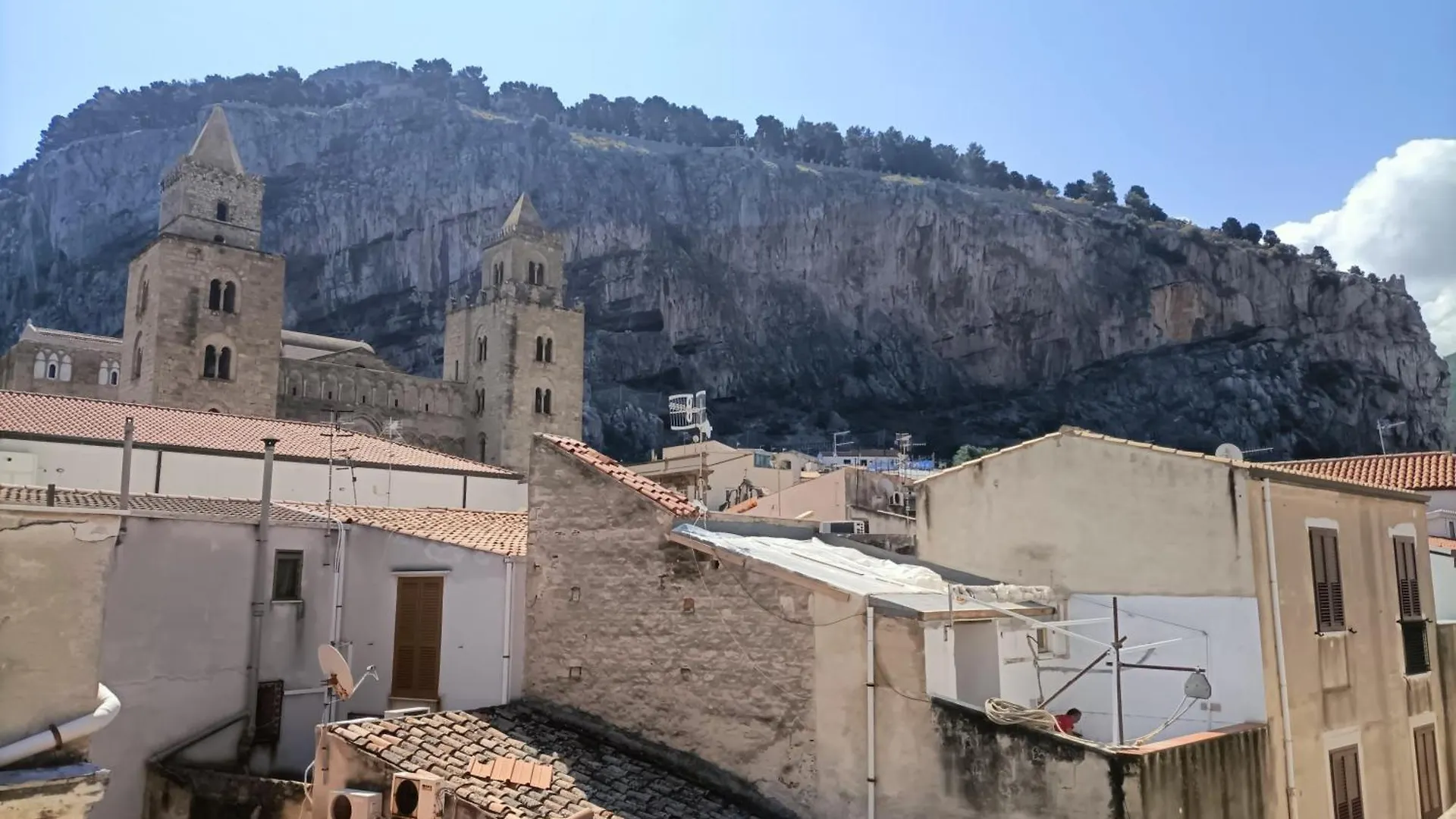 شقة Casa Celia تْشيفالو